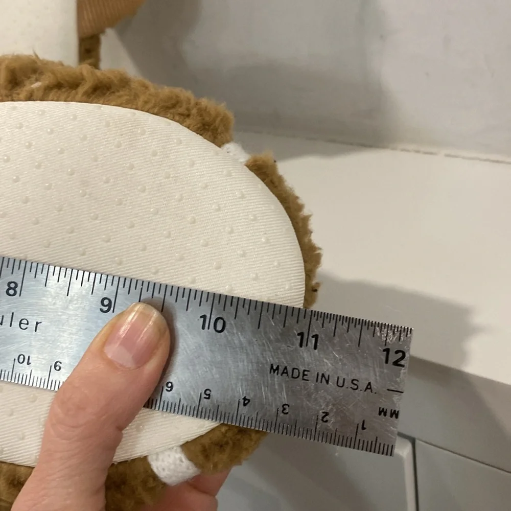 Pottery Barn Gingerbread Plush Slippers Cozy Holiday House Shoes Medium - Picture 12 of 12